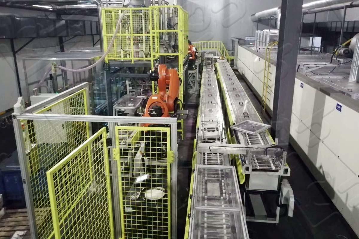 鋰電窯爐外軌自動循壞線-機械手裝缽